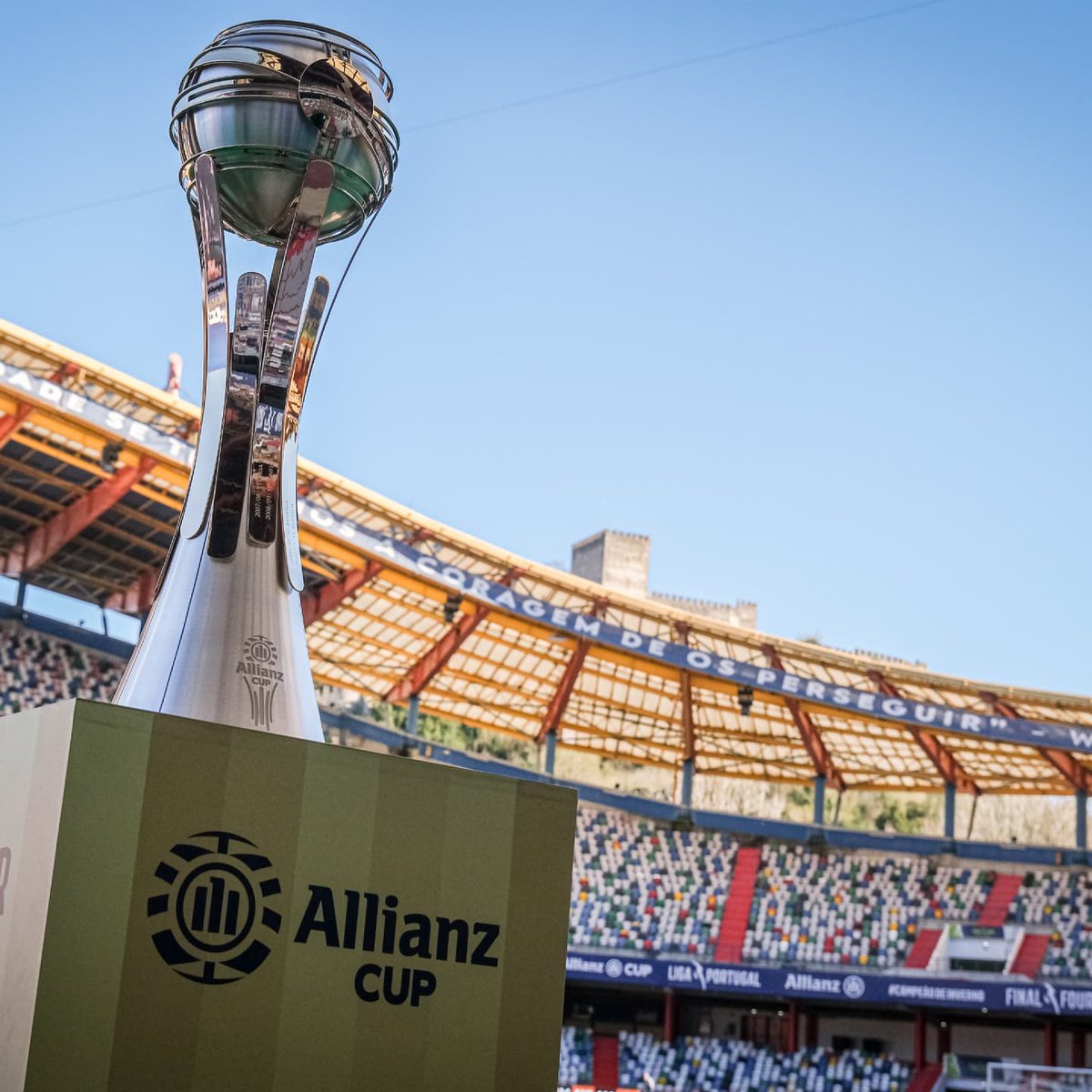 DragaoNews1893's tweet photo. BRING IT 𝙃𝙊𝙈𝙀! 🏆🔥🐉 https://t.co/y5SbiW06Y5