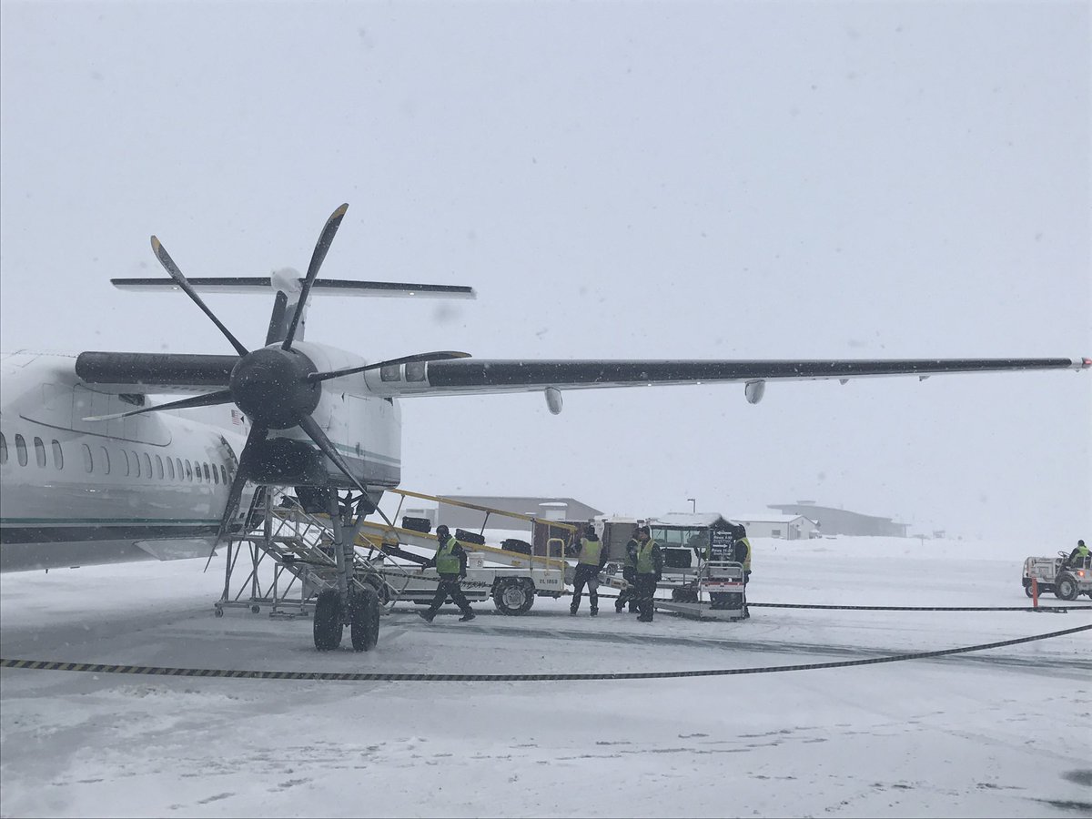 LukeWeymer's tweet photo. @flySEA @AlaskaAir And the worst on these flights https://t.co/AFepuitBHy