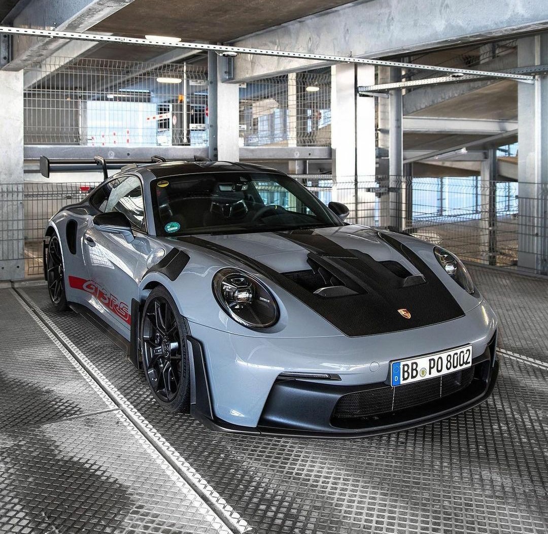 Arctic grey porsche