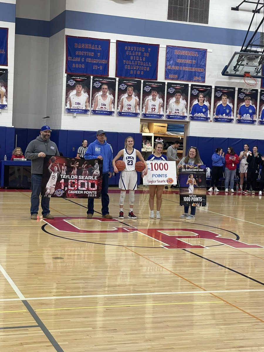 CRCSGVB's tweet photo. HISTORY! Congratulations to Taylor Searle on eclipsing the 1,000 point mark in her career. Taylor becomes the 6th CR Girls basketball player to pass the milestone and the 17th member of the CR Basketball family as a whole to do so. Congratulations Taylor! #mycrcs https://t.co/dsrSBlQngF