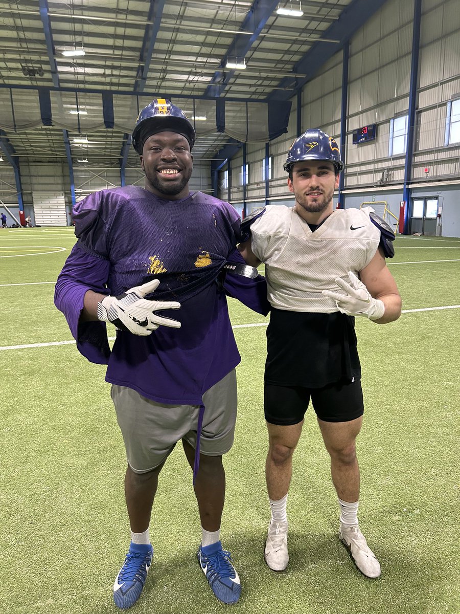 Laurier Golden Hawks Football tweet media