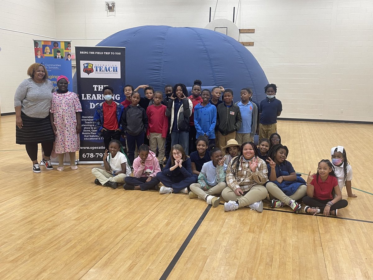 Operationteach1's tweet photo. Almost 250 students K-5 came through the Learning Dome today at Northside Elementary in Albany, GA. @DoCoSchools #STEMeducation #mobileplanetarium @CISOFGEORGIA #sciencedome https://t.co/9Miskp839U