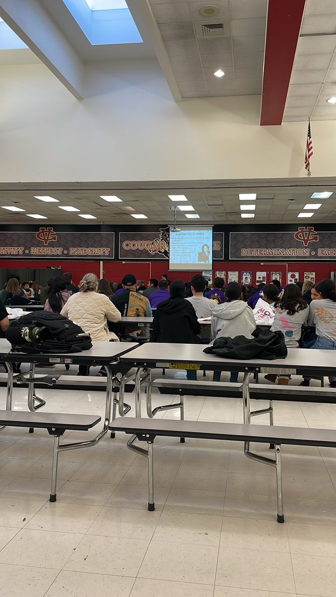 Selenni Valenzuela tweet media