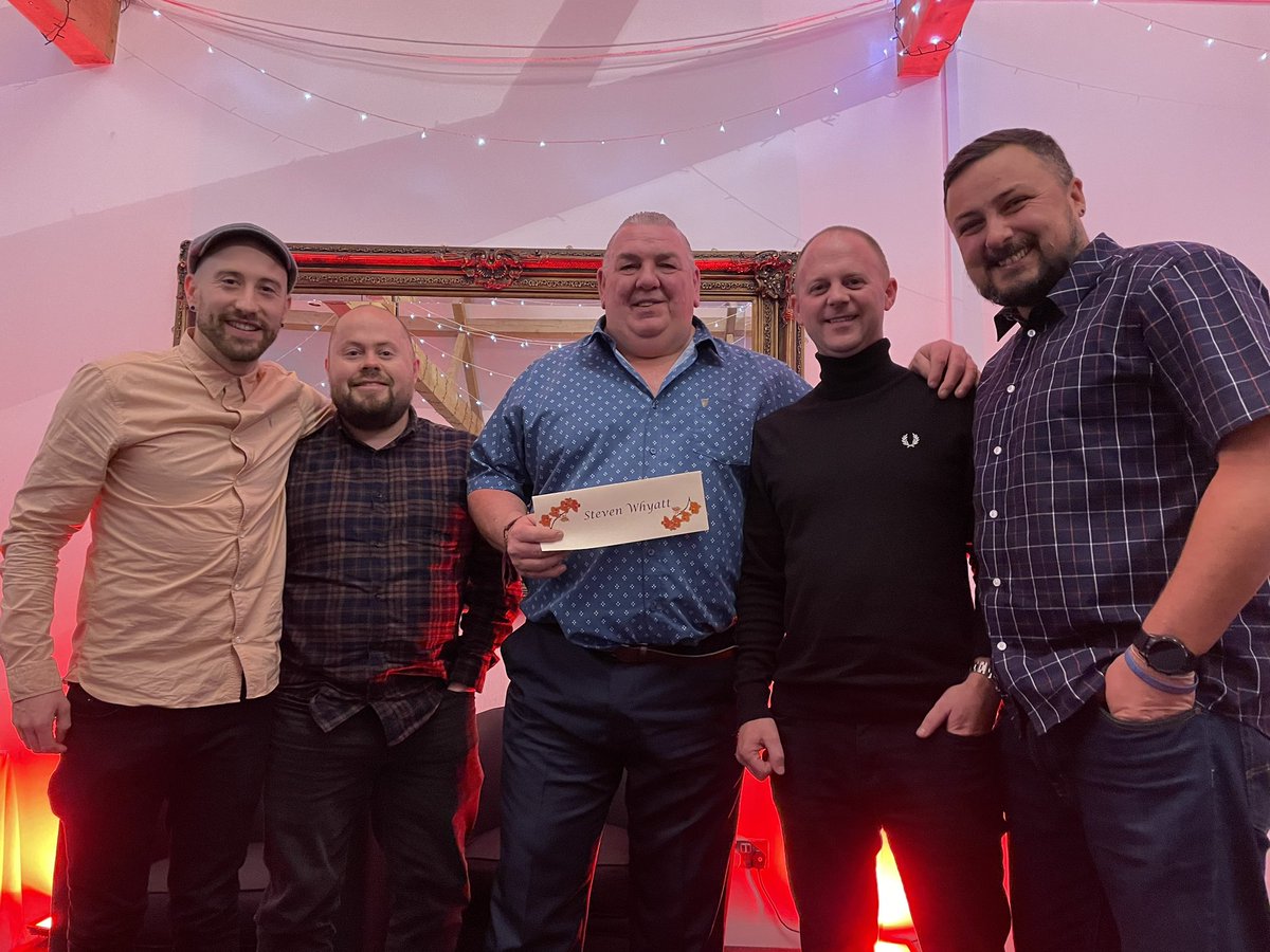 Leon Watkins (@leon_tdy) on Twitter photo Thanks <a href="/NevilleSouthall/">Neville Southall</a> great evening, sound views and stories 💙 Thanks <a href="/NevilleSouthall/">Neville Southall</a> great evening, sound views and stories 💙
