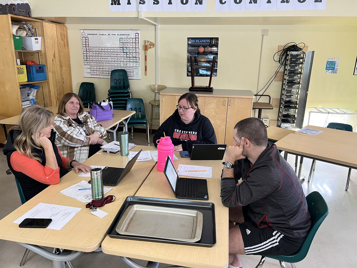 Great discussion today during <a href="/Crestomere/">Crestomere School</a> CRM day #cougarlearning #principaldays