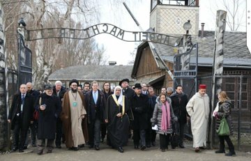 rizwanjaka's tweet photo. #HolocaustRemembranceDay We remember the six million Jewish victims of the Holocaust &amp; millions of other victims. 2017 ADAMS hosted Interfaith Remembrance. 2010,2011,Jan2020 Muslim/Jewish Leaders Visit Auschwitz @Muslim_Jewish @MultiFaithNN @IFCMW @faithbasedisao @JewsMuslimsAct https://t.co/4lMLcuAsvh