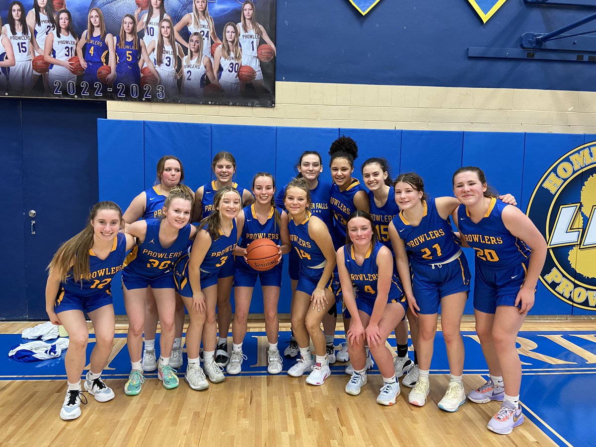 Prowler JV/C girls win over Win-E-Max 42-27! 
#LeahLaConteDesFloris🏀
<a href="/ProwlerBlueCrew/">Prowler Blue Crew</a>