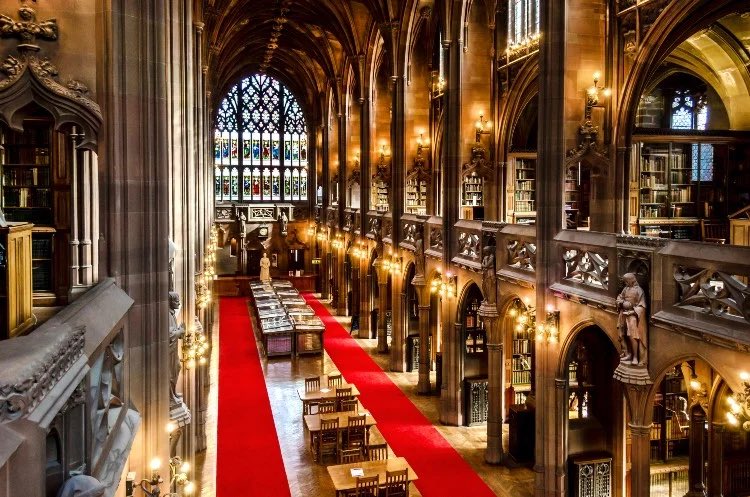 redondobluemanc's tweet photo. @rickygervais Here’s the library 📚 I used when I lived in my birth town Manchester. Still my favorite building in the whole wide world. #johnrylandslibrary See you in May at the Hollywood Bowl. 😏 https://t.co/QlqxsOISTV