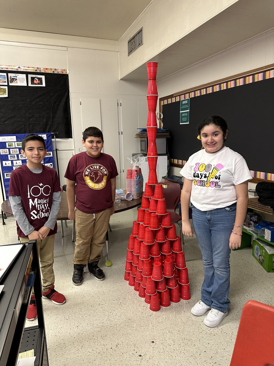 iMissGo's tweet image. 100 #redsolocups #towercompetition to celebrate our #100thdayofschool at #lfetheplacetobe!