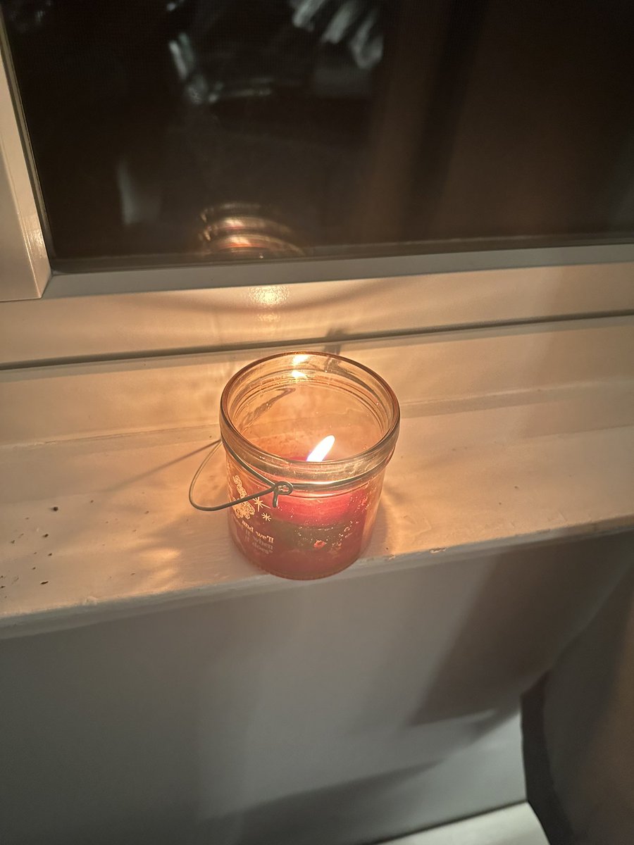 I light this candle in memory of Abba Kovner who fought against evil to save humanity.

I light this candle for the victims of the Holocaust.
Never forget.
#InternationalHolocaustRemembranceDay  #abbakovner #internationalholocaustmemorialday 
#NeverForget