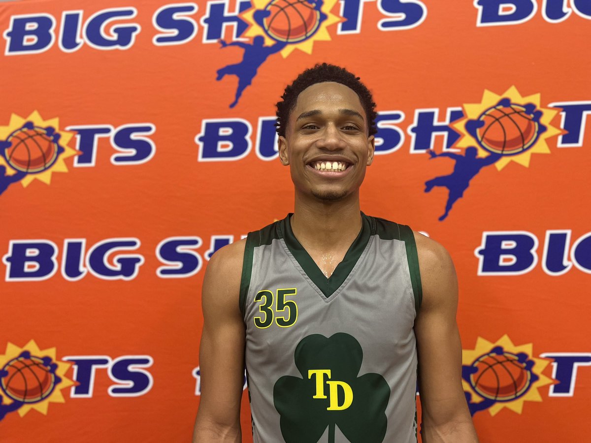 BigShotsGlobal's tweet photo. #BigShots #CharlestonInvitational

Varsity Final 

TD Prep (GA) 66
#35 Paul Lunguana 17pts
#12 Rhys Cotton 17pts

Feltrim Academy Gray (FL) 54
#2 Anthony Sierras 17pts https://t.co/vOOrEVpSmh