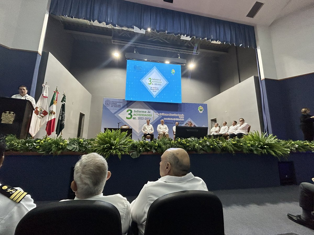 DgpeiU's tweet photo. La DGPEI Felícita al Rector Guillermo Narvaez Osorio por su 3er informe de actividades. Ha mostrado un enorme trabajo de la comunidad universitaria. Es el legado UJAT https://t.co/2xbizuUCly