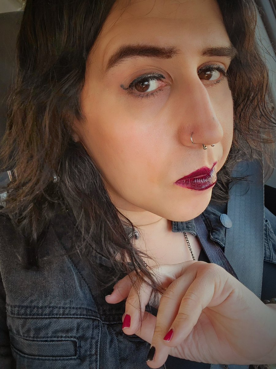 ClaireUncaged's tweet photo. New septum piercing and a replacement for my nostril ring. Definitely loving them now. 🥰

#piercing #selflove https://t.co/taoGqZpxDi