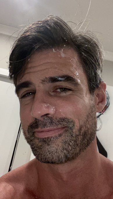 💦 🧔🏻 https://t.co/xFTLyqgFiv