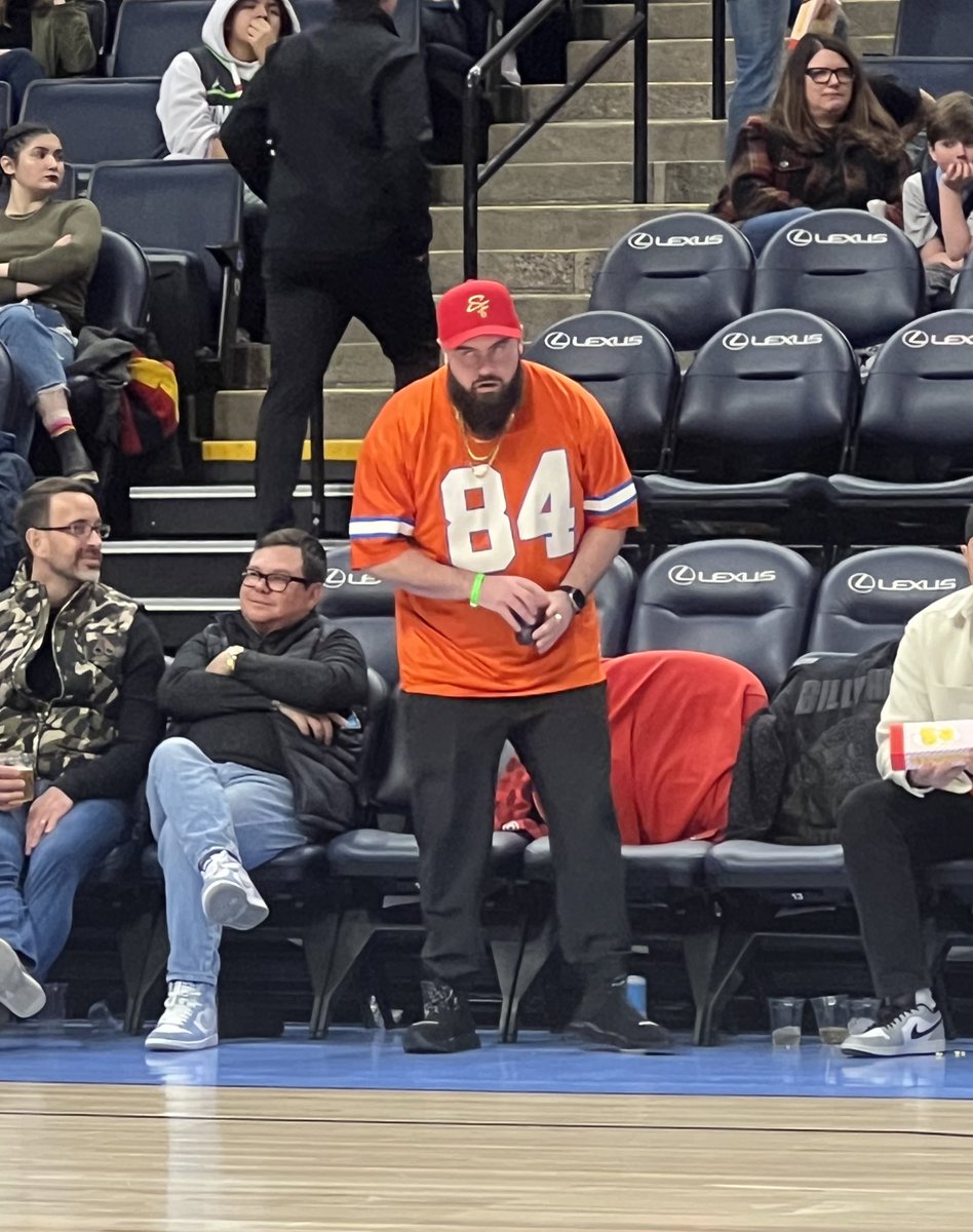 Nah, buddy showed up to Wolves-Grizzlies in a Shannon Sharpe jersey. I would’a worn the cardigan, myself…lol