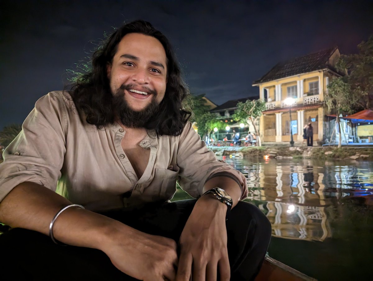 Robin Dhar tweet media