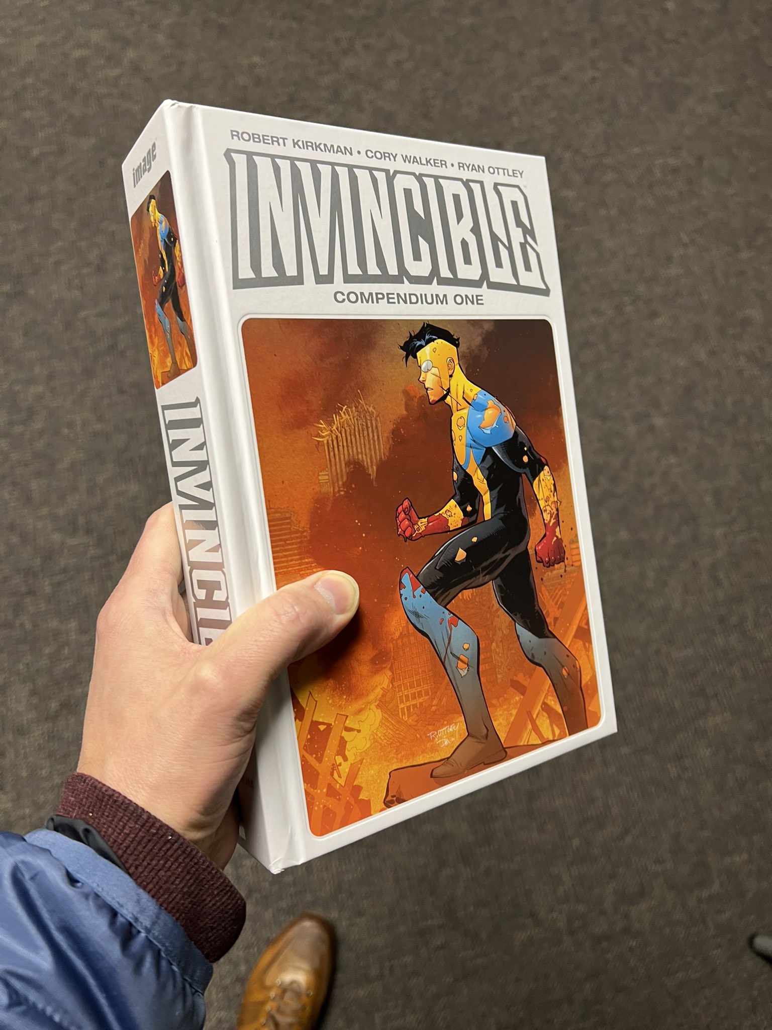 Buy Invincible Compendium Hardcover Volume 1