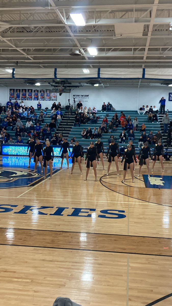 OwaBoysHoops's tweet photo. ODT with an outstanding halftime performance! 
@DanceOwatonna https://t.co/ixdJoISCWK