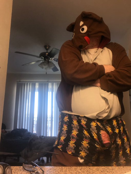 <a href="/JonMcQueen/">Jon McQueen 🏳️‍🌈</a> Bulge pics can be so much fun