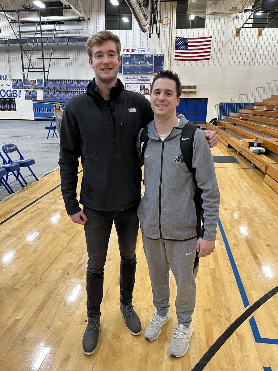 CoachJBully's tweet photo. Tough game tonight for us at Ionia, but always great when your former players come to see you!! Great seeing @dannykolp26 he is doing big things in the Commercial Real Estate Business! #FamForLife https://t.co/1yw8iVauwE