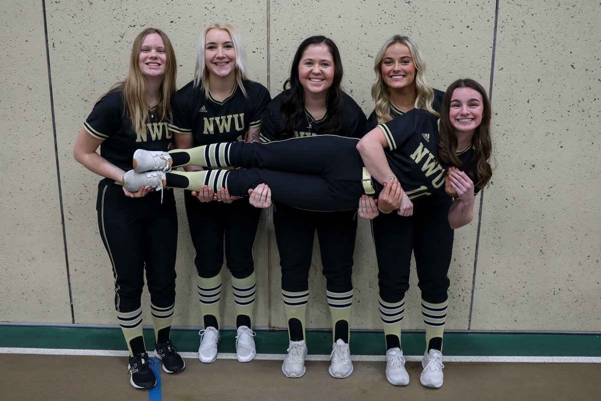 NWU_SOFTBALL's tweet photo. 📸 PICTURE DAY 📸 2023 season is ALMOST HERE! 🤩 https://t.co/EnW6pRNbgQ