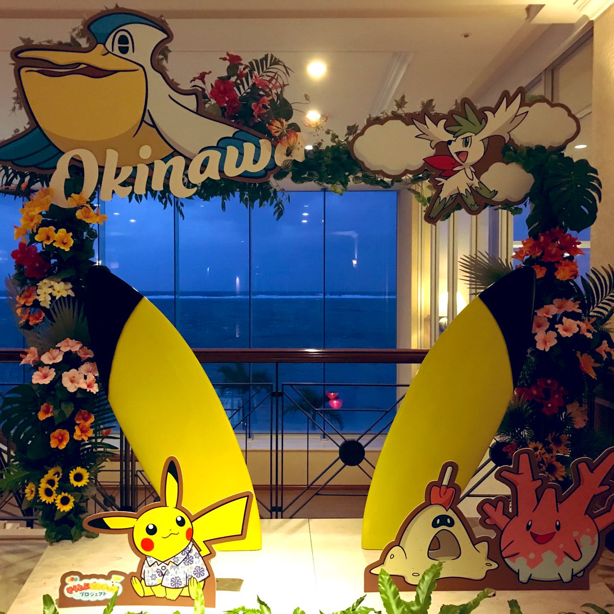 hana_20211107's tweet image. 昨日のハイライト
那覇で相棒を借りて恩納村まで爆走。曇天でたまに霧状の雨がちらつく中、強風で何回もフラついて恐怖。
おすすめされた恩納村のGOZZAのカツサンド！今まで食べた物の中で1番美味しかった…😋そのまま恩納村泊。青い海を見ながら沖縄の風を感じる予定だったのに😂

#GOZZA #恩納村