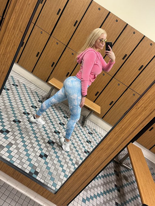 It&rsquo;s Friday! Doing anything fun? https://t.co/GJNpcxD2HW<a href="/tag/redsox"class="tags"><span>#redsox</span></a>