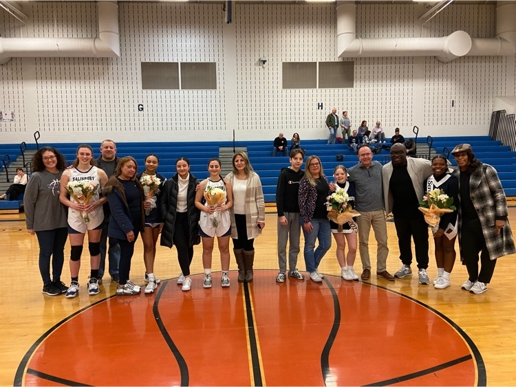 SalisburySchool's tweet photo. Such a fun Salisbury girls basketball and winter cheerleading senior night! Great win for the Falcons! Awesome support! Thanks to all who attended!
Congratulations Hannah Kamp, Angela Bitar, Sabrina Ferreras, Brighid O’Keefe and Deora Jackson. 👏🏀📣
#yoursalisbury https://t.co/s4BwuEJEYI