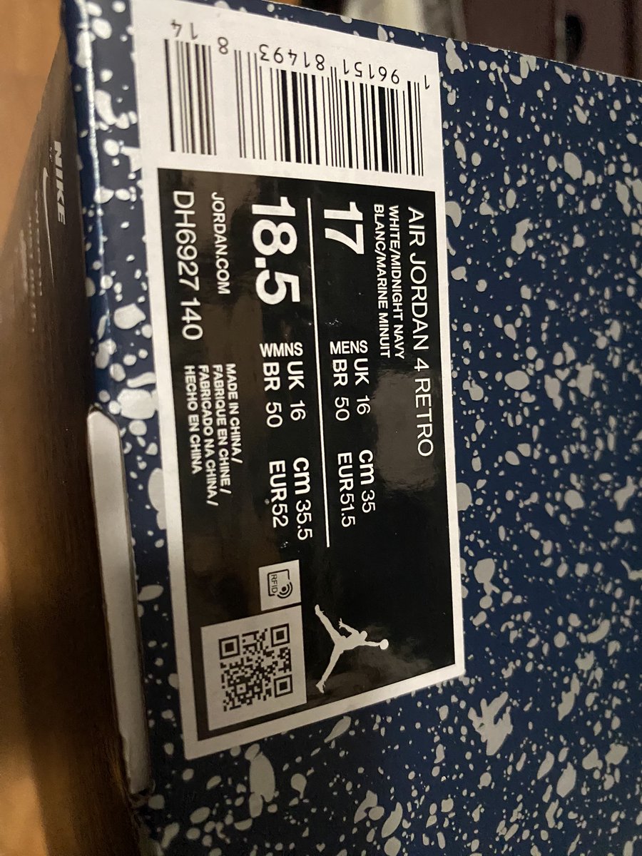 gckickx's tweet photo. @shesneaks99 @delaneyyuhh lmk if the buyer wants midnight navys https://t.co/do7Kcigmdv