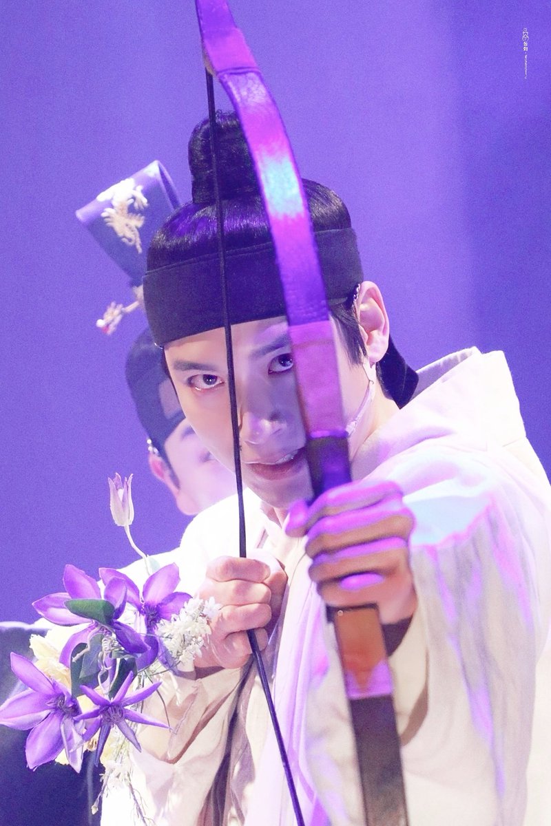 fairytalexbear's tweet photo. 230128 #미수 스페셜커튼콜
<황천에 핀 백일홍>
미수 #윤승우 https://t.co/GMUQarwDc7