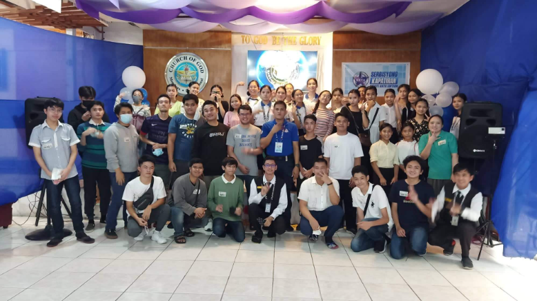 keysel1021's tweet photo. throwback pix from Youth ng Lokal ng Malagasang
Cavite Central

#EndlessGratitudeMCGI
#MCGICares https://t.co/DKVcmPfLoA
