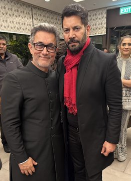 Aamir Khan makes a rare public appearance in grey hair and beard; here's  what fans have to say! | Hindi Movie News - Times of India
