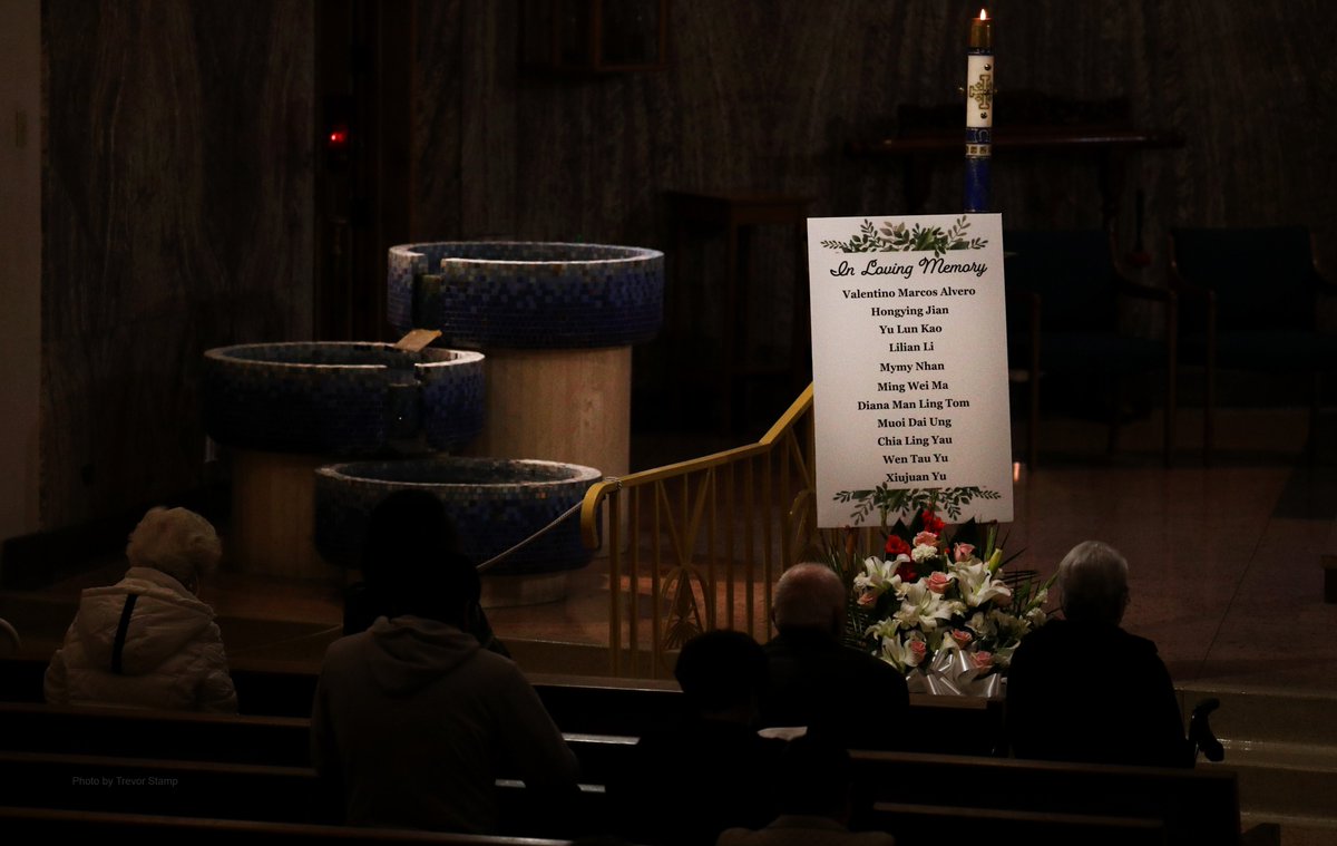 MorTrev's tweet photo. A vigil was held during Mass at St. Stephen Martyr Church in Monterey Park for the 11 lives lost in the shooting at Star Ballroom Dance Club. #MontereyPark @PasStarNews https://t.co/DAmnsAIvlt