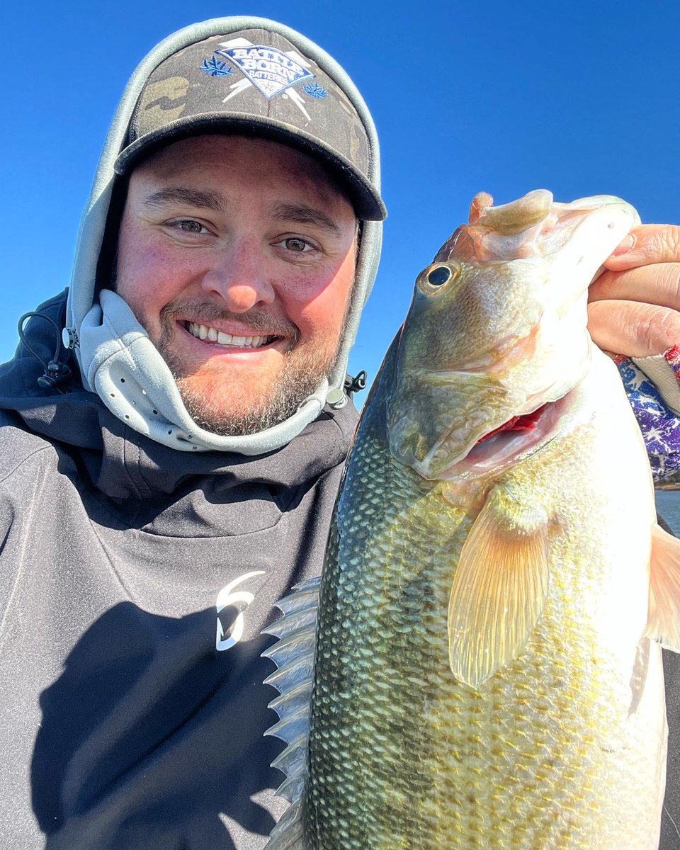 I smacked some big spots and quality largemouth today! #fishing #bassfishing #fishingguide #spottedbass #coosariver #joeyfishing
<a href="/6thSenseLureCo/">6th Sense Fishing</a>
