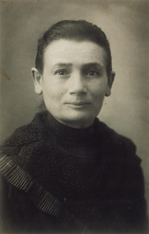 St. Louis Manifest (@stl_manifest) on Twitter photo My name is Regina Blumenstein. The US turned me away at the border in 1939. I was murdered in Auschwitz. My name is Regina Blumenstein. The US turned me away at the border in 1939. I was murdered in Auschwitz.
