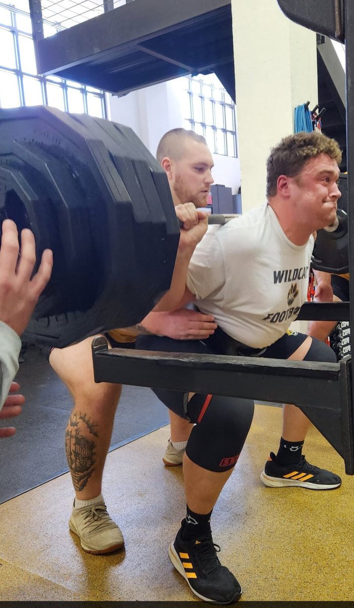 Neil_Stier's tweet photo. 👀 @stier_jake 🏈💪 keep grinding son! https://t.co/wsiSFx7D3r