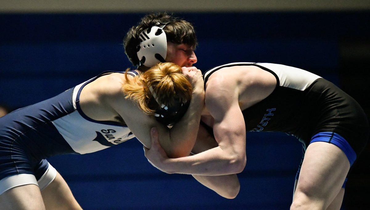 First Round of District Duals SV 45 CBS 18 @svvanguards @NorthleySports @PennDelco