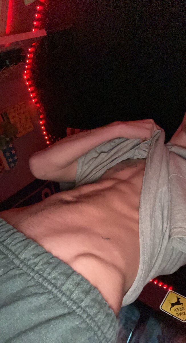 grey2five's tweet photo. Should i make a new OF/Fansly
#nsfwtw #gay #bi #nsfwtwtI #fansonly #daddy18 #bottomforbbc https://t.co/XSG8SvpeXa