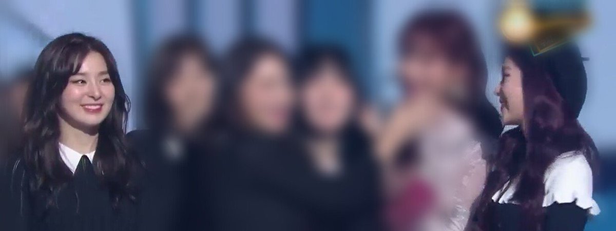 seulrenething's tweet photo. In their own world ❤️ https://t.co/N9qICo1AvW
