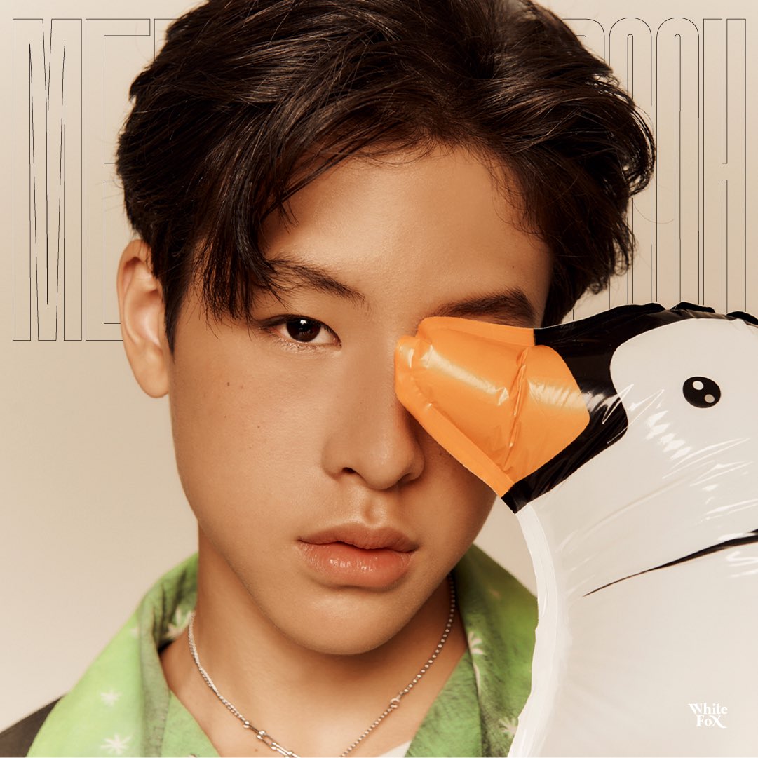 WhiteFoxGMM's tweet photo. “MEEPOOH 101” 🐻 ทำความรู้จักน้องหมีพูห์ จากจำนวนของผลงานต่างๆ ที่ผ่านมากันครับ

“5” Age First Appeared on TV 
“60” TV Commercials
“18” TV Dramas 
“2” Feature Films
“12” Y/O Runway Debut at BFW

#MEEPOOHWhiteFox
#PreDebutSingle
#RollerCoaster
#HotelFox
#WhiteFoxGMM https://t.co/nXvf1GcZGf