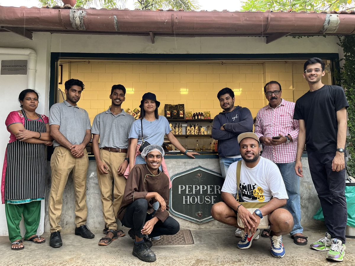 jedicooks's tweet photo. God’s own country, was great fun. #kochibiennale https://t.co/02klRqPxsa