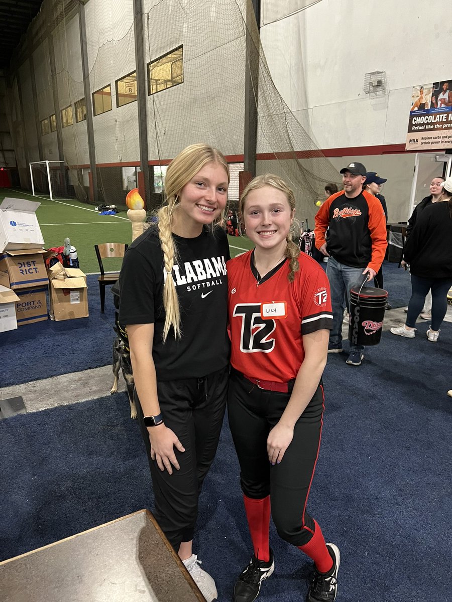 I want to say thank you again to <a href="/MontanaFouts/">Montana Fouts</a> and <a href="/LaurenEsman/">Lauren Esman</a> from <a href="/AlabamaSB/">Alabama Softball</a> for the amazing camp they put on a couple of weeks ago! I learned a lot from both girls and have applied new ideas to my own mechanics! #alabamasoftball