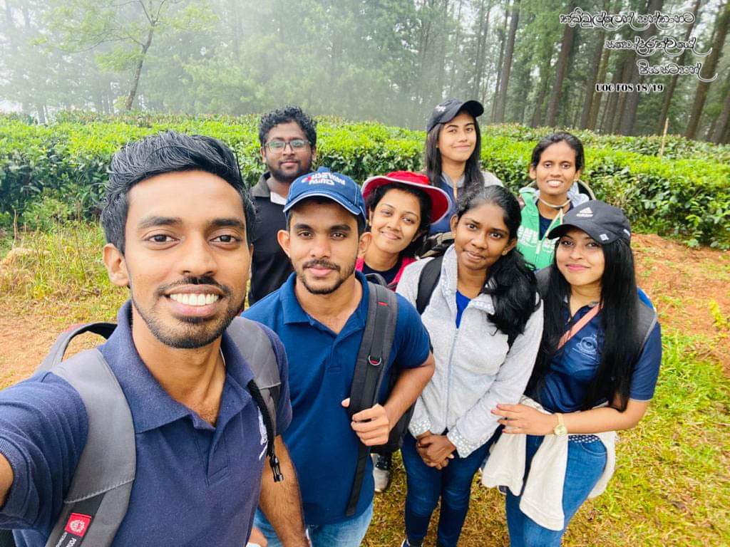 b_madhushani's tweet photo. Batch Trip 2023 ✨🧡
#UOC #batchtrip #Hanthana #SriLanka https://t.co/gIKLaNvGK9