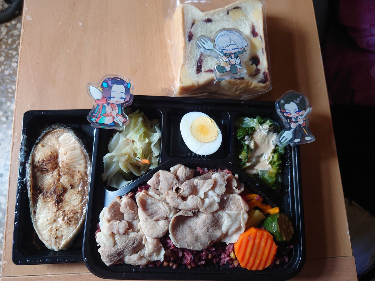 食中晝囉
#分心食一喙
#食飯配扁食
#孤兒分你食