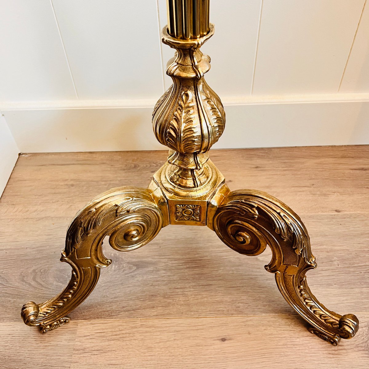 oGoodieShop's tweet image. #BrassOrnaments #StandingCoatRack Standing Coat Rack, Italian Hallway Rack with 4 Marble Hooks, Hollywood Regency Style.
etsy.me/3MY1U0u