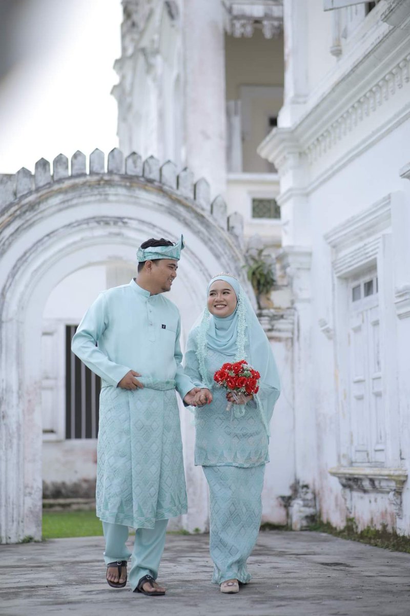 SkoodengStudio's tweet photo. apa beza cinta dulu dan cinta sekarang. komen sikit #skoodengstudio #wedding https://t.co/UW61iaK0SN