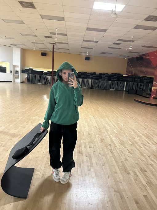 new gym buddy? https://t.co/E3qrElkDao