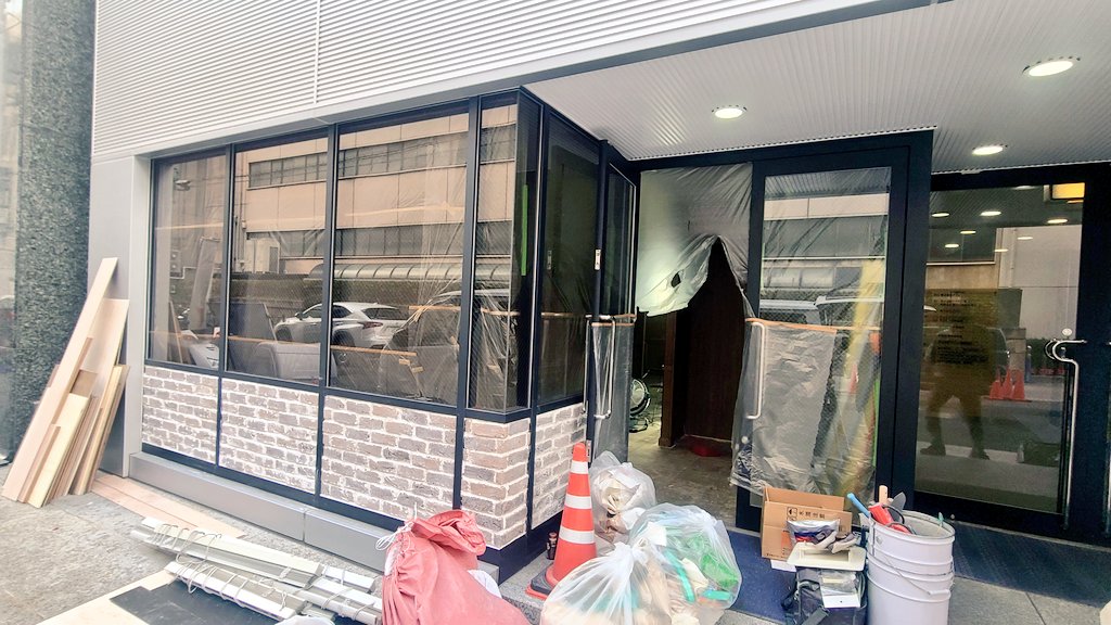 akihiro906's tweet photo. 2/10にオープンする新事業の理髪店
『BarBer AFRO』工事進捗確認へ

2/8.9はプレオープンとして超お得なイベント行います
詳細はまた後日発表しますので、そろそろ髪を切ろうかと思っている方ちょっとだけ我慢していただいて、2/8.9のプレオープンに是非お越しください
場所↓
https://t.co/0ZXeSjIASR https://t.co/ybcjK6XpcS