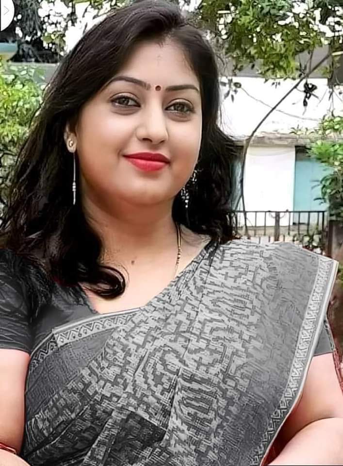 00swati123's tweet image. Do you like aunties..?