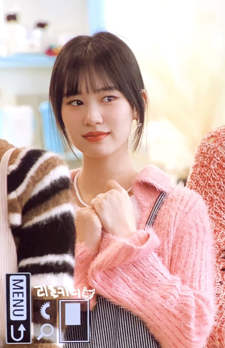 230128 카페 이벤트 프리뷰

#위키미키링이_함께한_2000일
#엘리 #Elly #정해림 #위키미키 #WekiMeki